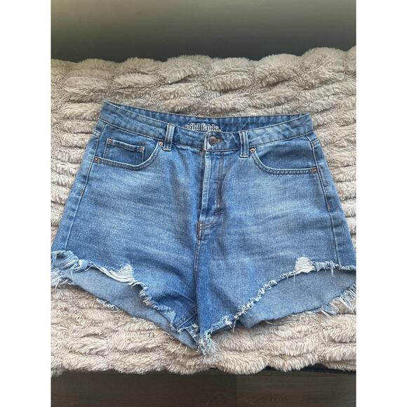 Wild Fable High Rise Button Fly Denim Shorts Size 10 Distressed Cut Off Raw Hem - Picture 1 of 7